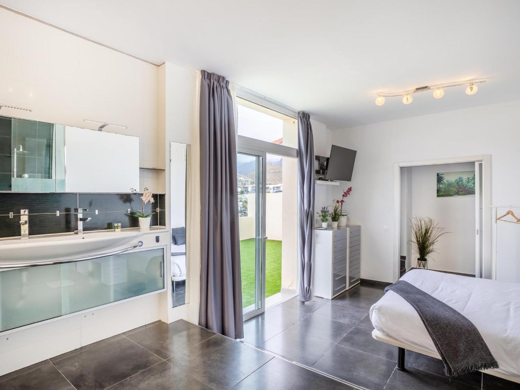 Villa Olbia Charming Dreamview With Jacuzzi Costa Adeje  Exterior foto