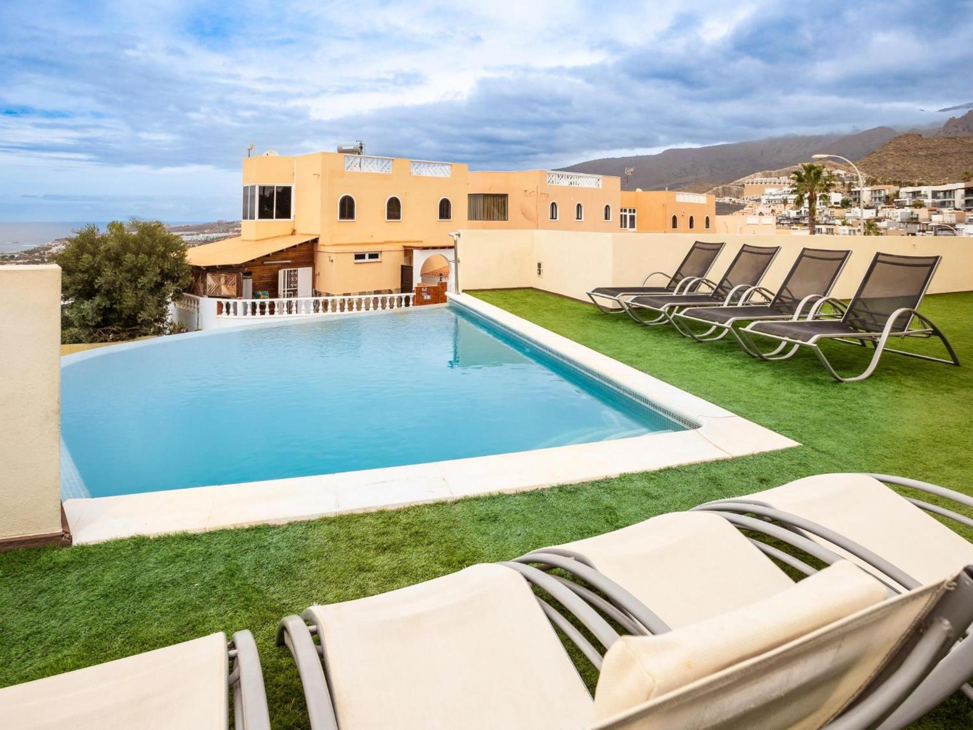 Villa Olbia Charming Dreamview With Jacuzzi Costa Adeje  Exterior foto